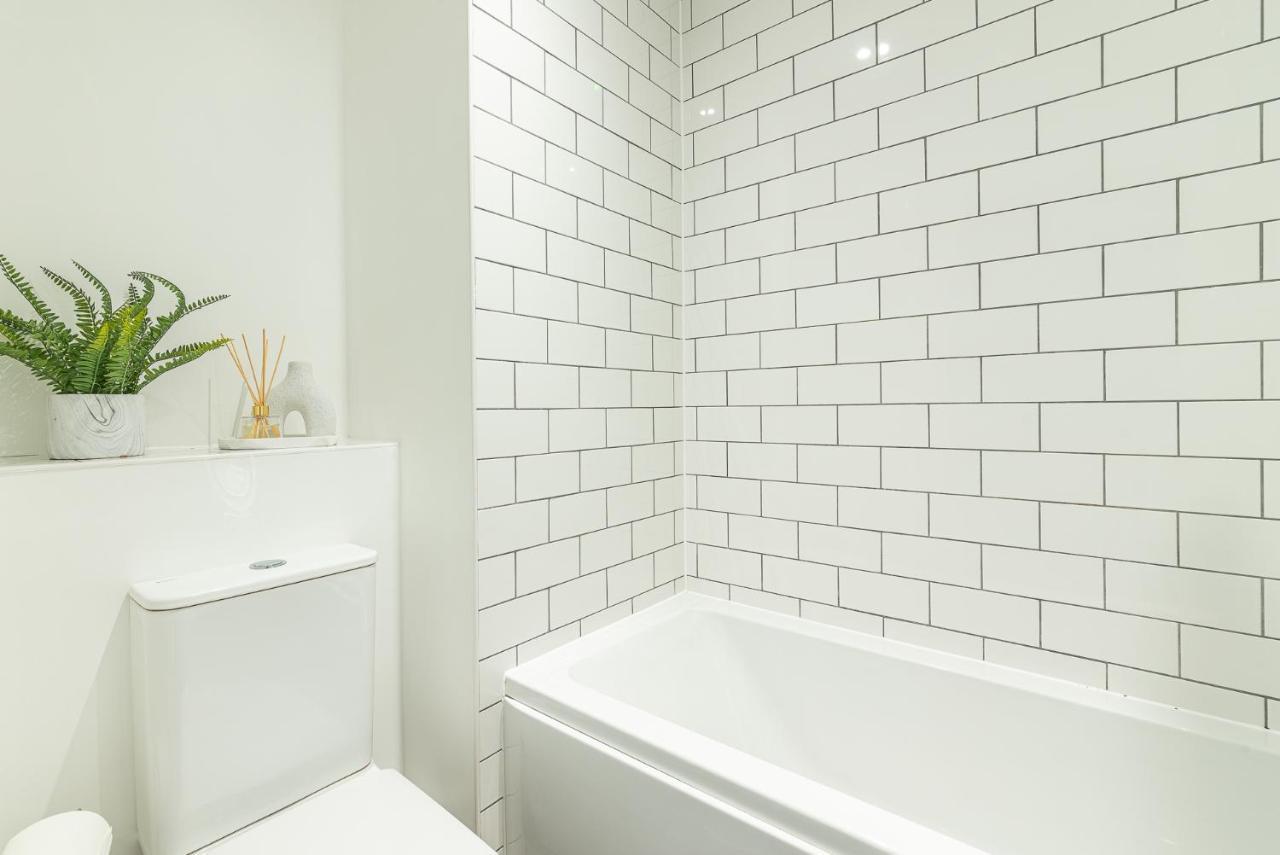 Beautiful New House In Derby For Up To 5 Guests, Suitable For Families Contractors Nhs Staff Etc 외부 사진
