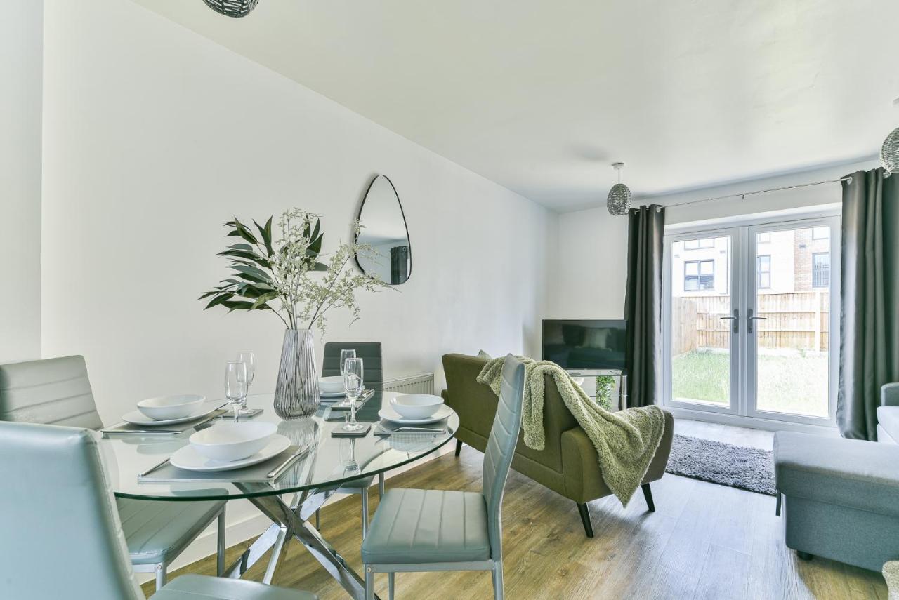 Beautiful New House In Derby For Up To 5 Guests, Suitable For Families Contractors Nhs Staff Etc 외부 사진